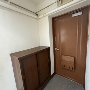 (玄関)