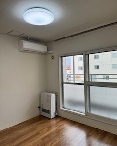 (居間)